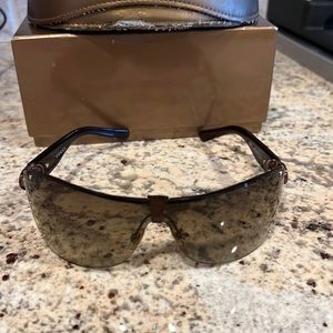 Gucci sunglasses with rhinestones